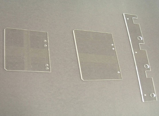アクリル板のシルクスクリーン印刷 - 電子機器・筐体の製造実績 - 協新計測